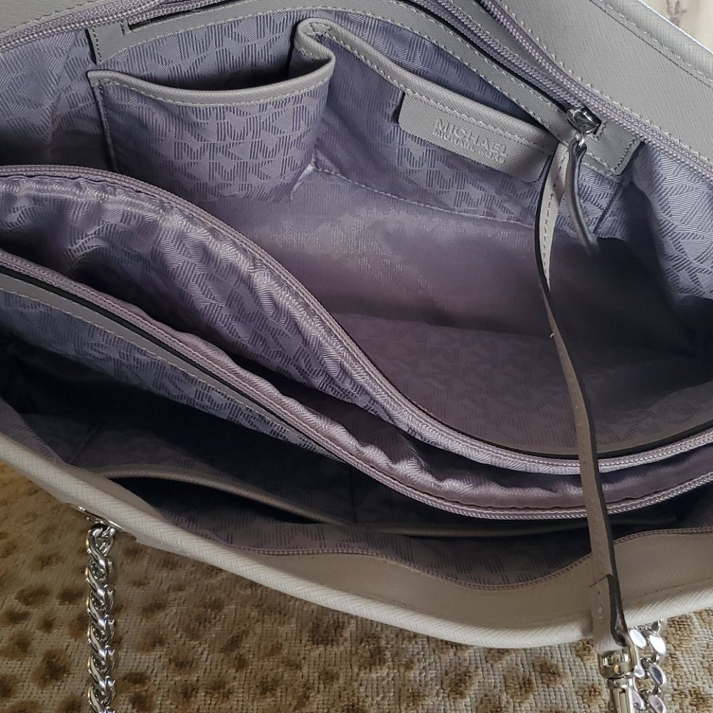 Handbag - Picture 7 of 8